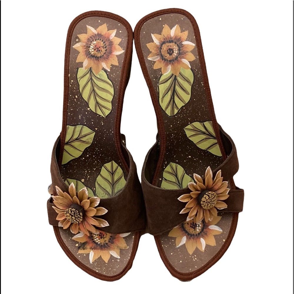 Cottage Core Sunflower Sandals Heels 9 - Picture 3 of 15